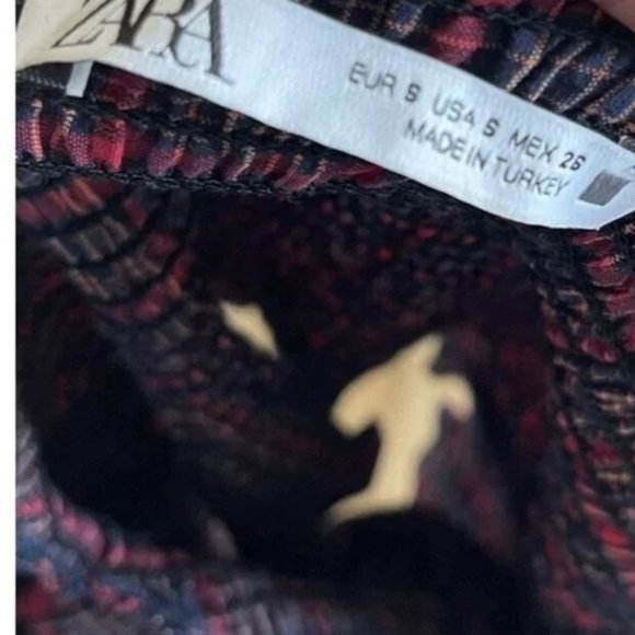 Zara Plaid Blue & Red.  Crop Top - Picture 9 of 10